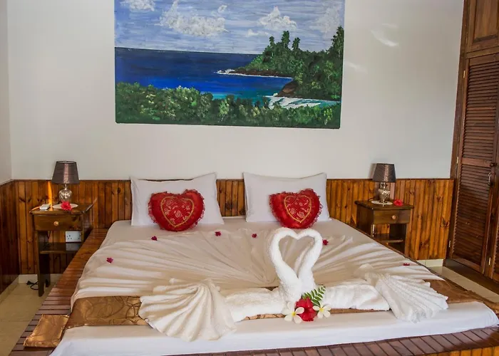 Les Elles Self Catering Pensionat 4*