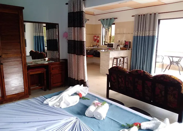 Les Elles Self Catering 4*