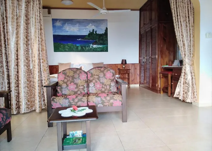 Les Elles Self Catering Pensionat Baie Lazare (Mahe)