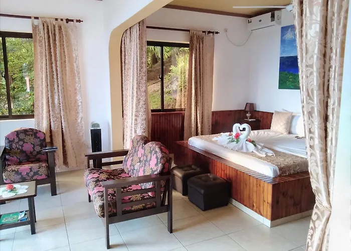 Les Elles Self Catering