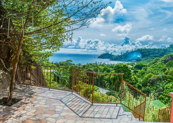 Les Elles Self Catering Baie Lazare (Mahe)